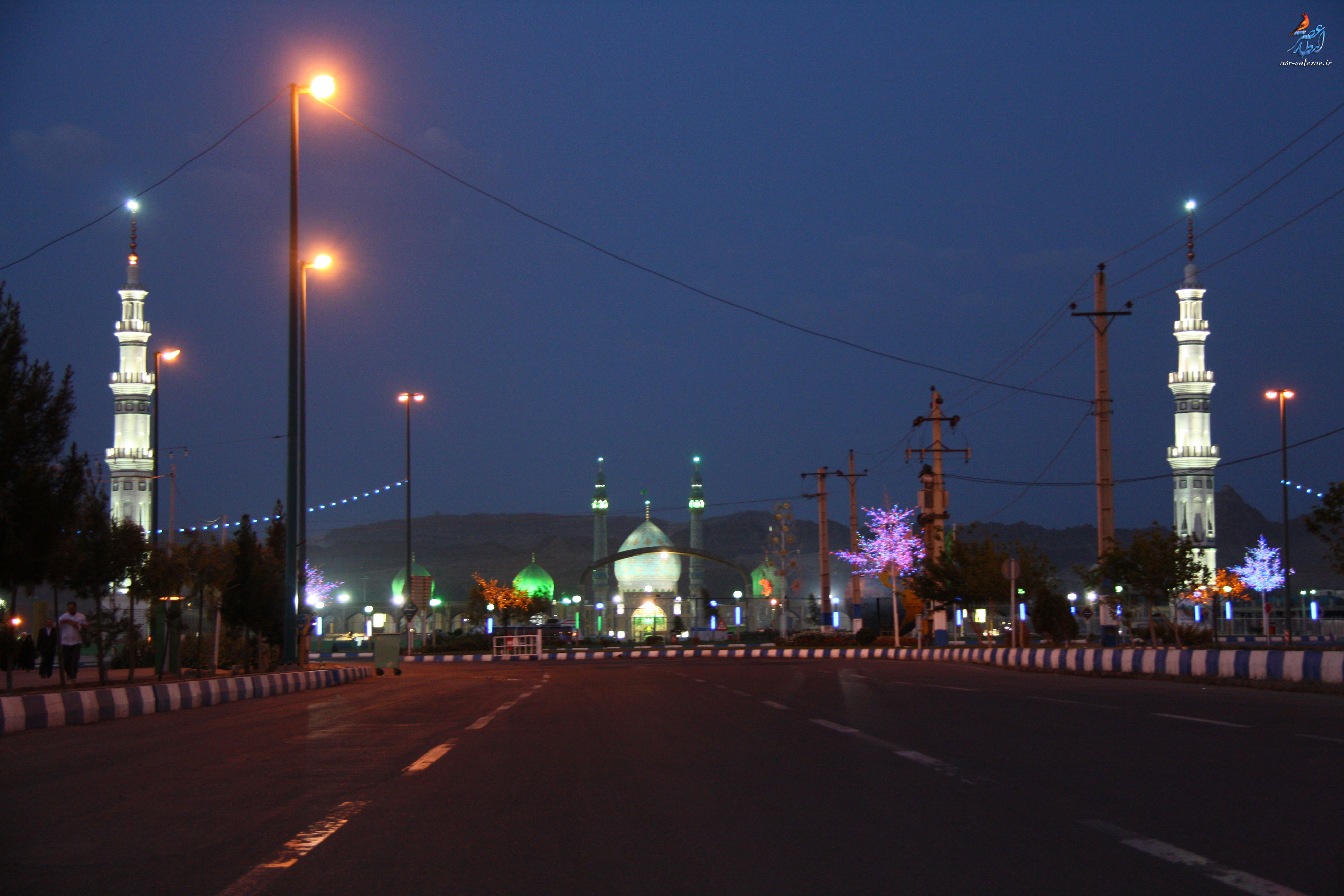 تصاویر مسجد جمکران در شب