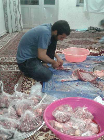 توزیع گوشت قربانی در شهرستان پارس آباد