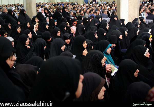 دیدار مسئولان نظام و سفرای کشورهای اسلامی با رهبر انقلاب
