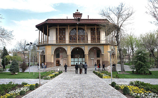 کاخ و موزه چهل ستون قزوین(گنجینه تصاویر ضیاءالصالحین)