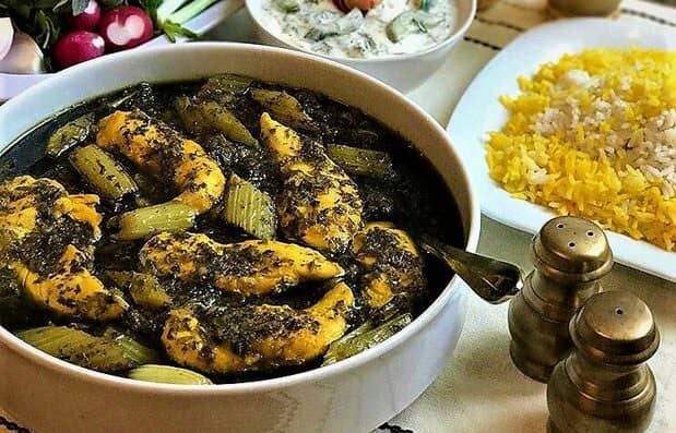 طرز تهیه خورش کرفس با مرغ