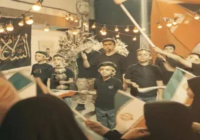 نماهنگ «لشکر کربلایی ها» با صدای گروه سرود آل ابیطالب، آوای احسان (کلیپ، صوت، متن)