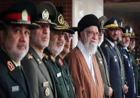 شبهات جنگ رمضان: چرا رهبری و فرماندهان ارشد نظامی پناهگاه اختصاصی ندارند؟