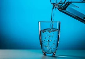 فواید مهم نوشیدن آب برای بدن