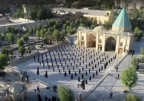 نماهنگ «اینجا ایران» از گروه سرود فُطرُس قم (کلیپ، صوت، متن)