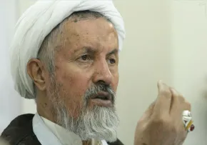  آیت الله مومن