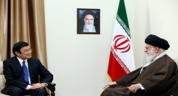 حضرت آیت الله خامنه ای رهبر معظم انقلاب اسلامی حضرت آیت الله خامنه ای رهبر معظم انقلاب اسلامی