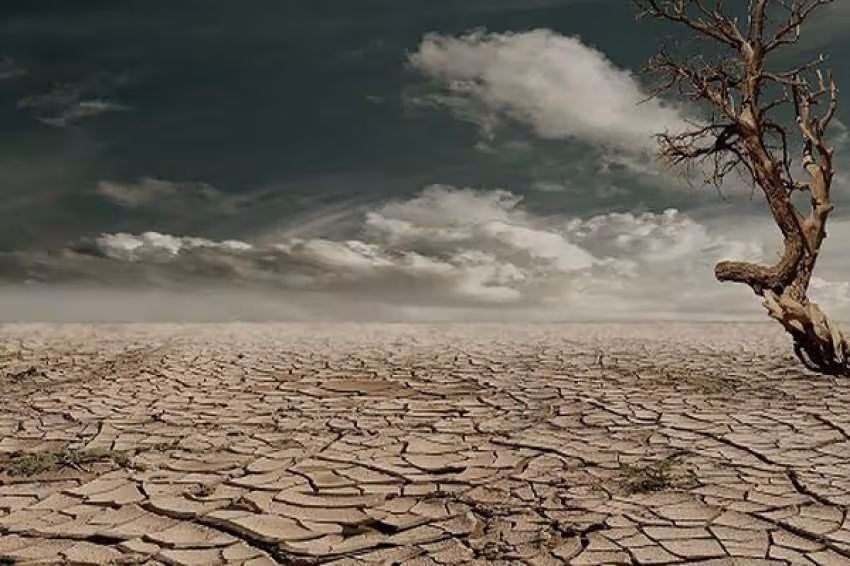 آیا خشکسالی نتیجه قهر آسمان است؟ بررسی علمی و دینی استغاثه برای باران