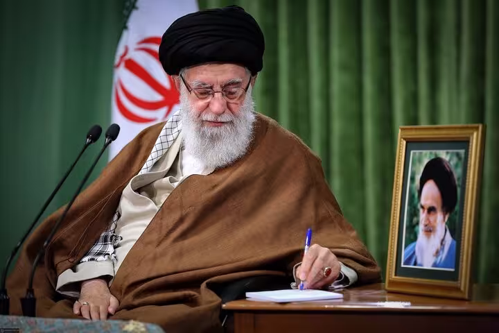 شبهات جنگ رمضان | قواعد مطالبه‌گری صحیح در کلام رهبر شهید انقلاب