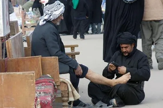 پیادهروی اربعین از نجف به کربلا