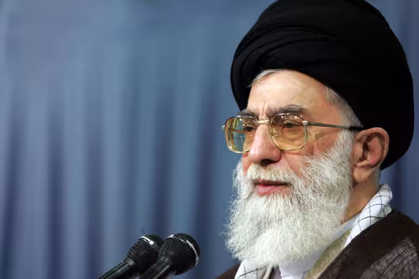 حضرت آیت الله العظمی سید علی خامنه ای